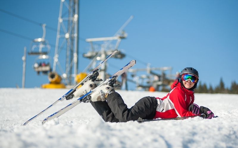 Erciyes’te Başlangıç: Kayak mı Snowboard mu Daha Kolay? Hangisini Seçmelisiniz? 3 kayak-ile-snowboard-farkı